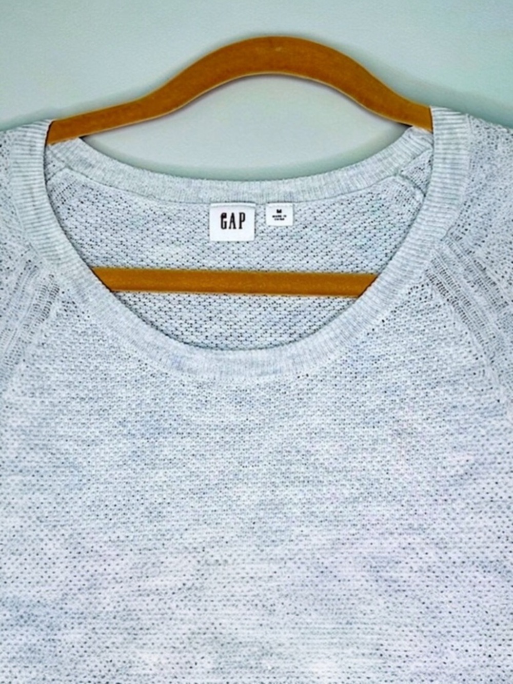 GAP Bella Crewneck Knit Sweater Gray Lightweight Waffle Top Medium - Picture 7 of 16